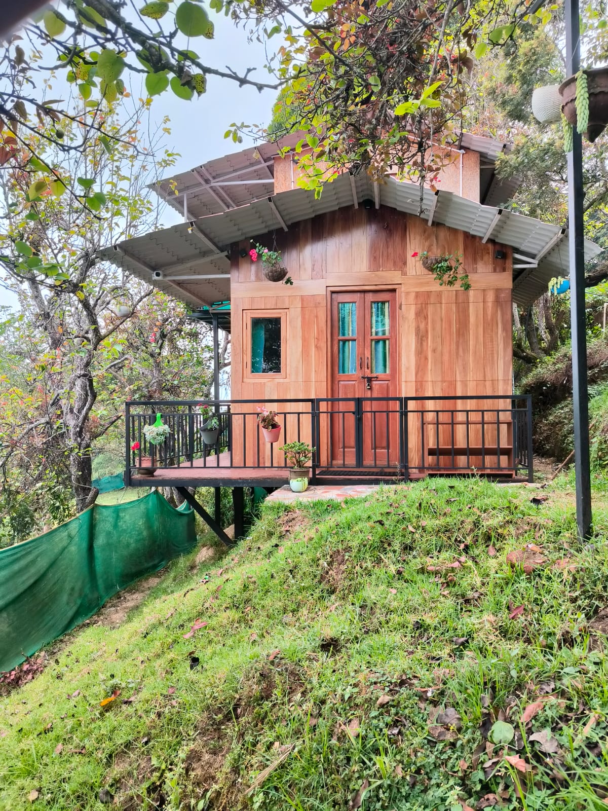 Prem HomeStay hotel in kodaikanal | Home Stay room