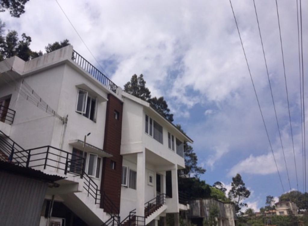 Waran Cottage Double Bedroom Villa hotel in kodaikanal | Villa room