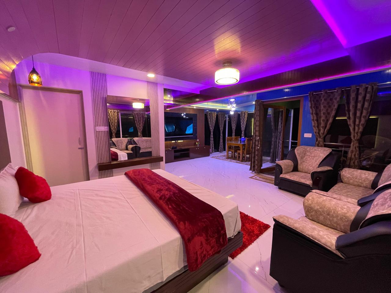 Luxe Glass house